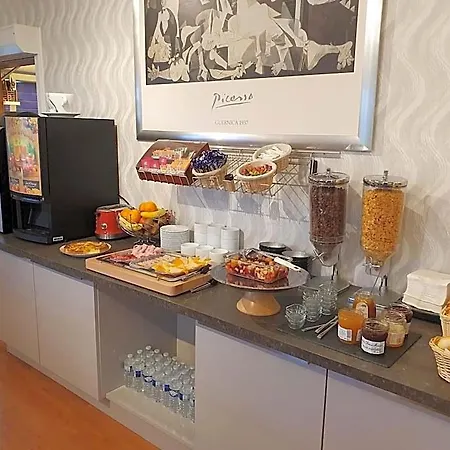 Eqynox Hotel 2*